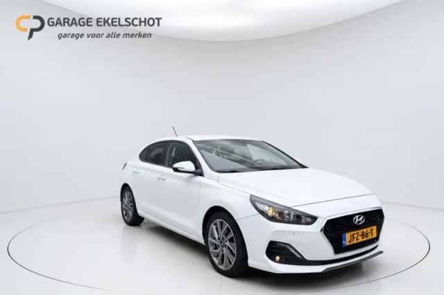 Hyundai i30 (2020) thumbnail 1