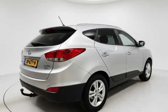 Hyundai ix35 (2013) thumbnail 5