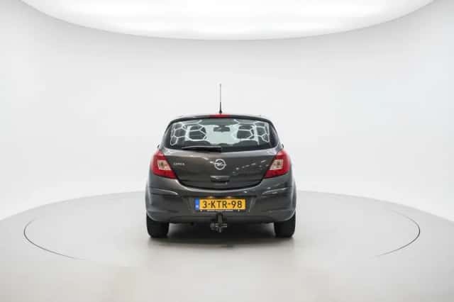 Opel Corsa (2013) thumbnail 5
