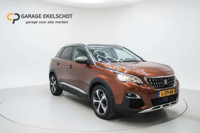 Peugeot 3008 (2017) thumbnail 1