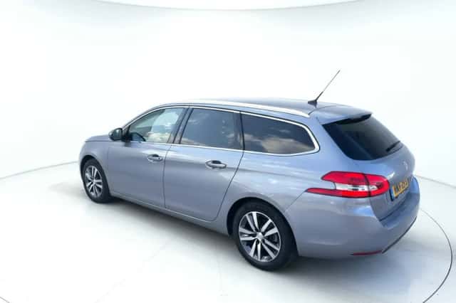 Peugeot 308 (2020) thumbnail 5