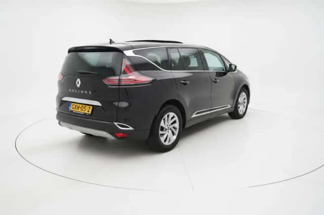 Renault Espace (2017) thumbnail 5