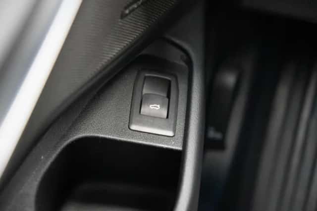 BMW 3-Serie (2024) thumbnail 39