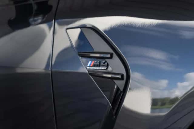 BMW M4 (2022) thumbnail 22