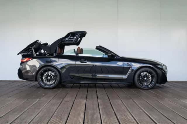 BMW M4 (2022) thumbnail 5