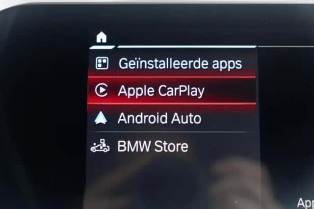 BMW M4 (2022) thumbnail 53