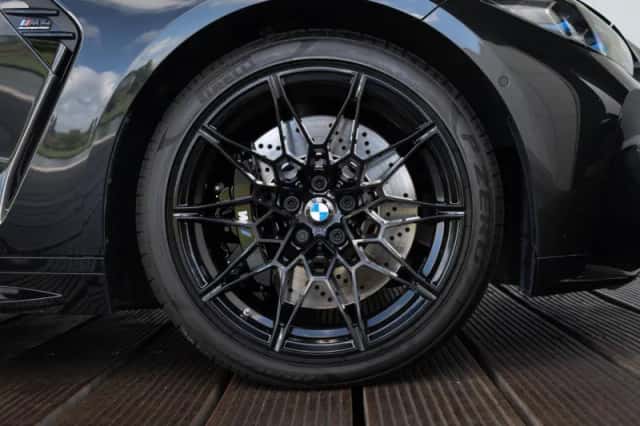 BMW M4 (2022) thumbnail 7