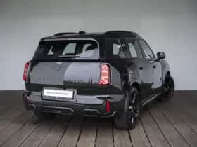 MINI Countryman (2024) thumbnail 2