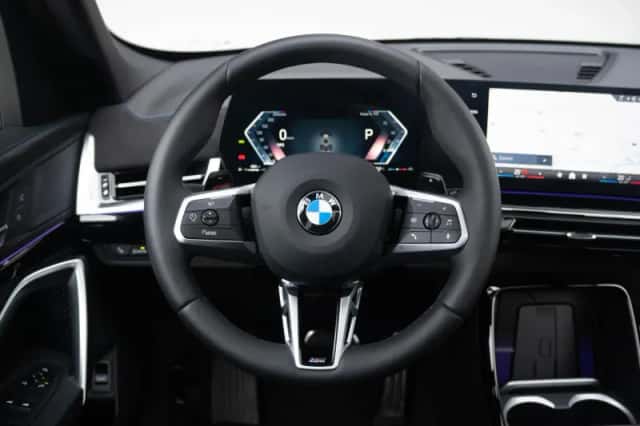 BMW X1 (2025) thumbnail 7