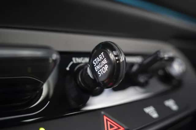 MINI Cooper (2026) thumbnail 12