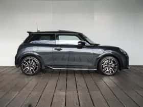 MINI Cooper (2026) thumbnail 3