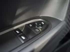 MINI Cooper (2026) thumbnail 40