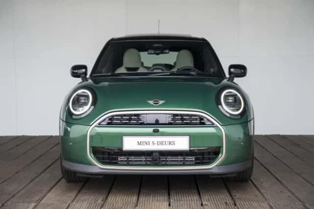 MINI Cooper (2026) thumbnail 3