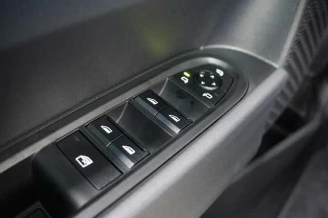 MINI Cooper (2026) thumbnail 22