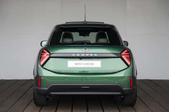 MINI Cooper (2026) thumbnail 5