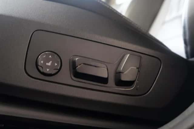 BMW X1 (2025) thumbnail 33