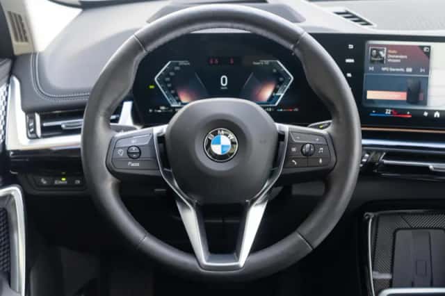 BMW X1 (2025) thumbnail 8