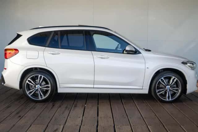 BMW X1 (2019) thumbnail 4