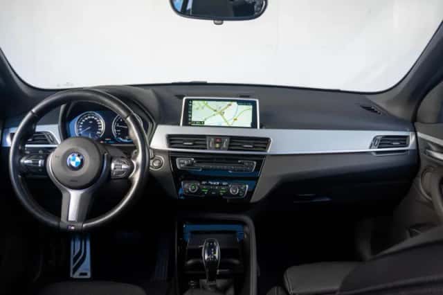 BMW X1 (2019) thumbnail 9