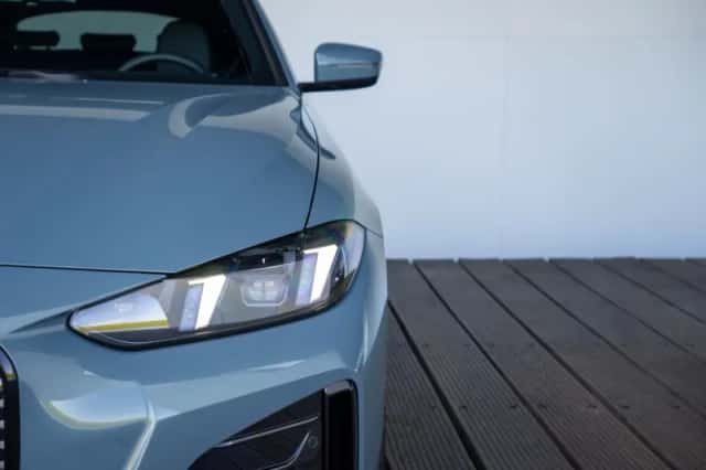 BMW i4 (2026) thumbnail 21