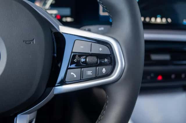 BMW i4 (2026) thumbnail 29