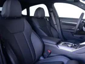 BMW i4 (2026) thumbnail 4