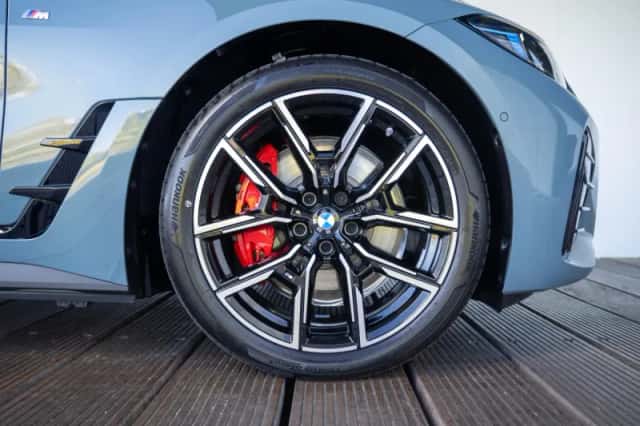 BMW i4 (2026) thumbnail 8