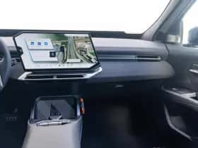 BMW iX3 (2026) thumbnail 9