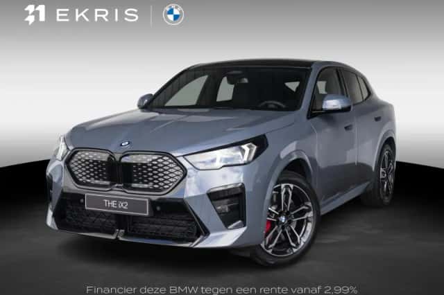 BMW iX2 (2026) thumbnail 1