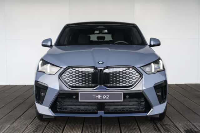 BMW iX2 (2026) thumbnail 3