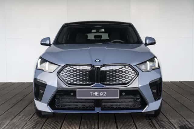 BMW iX2 (2026) thumbnail 3
