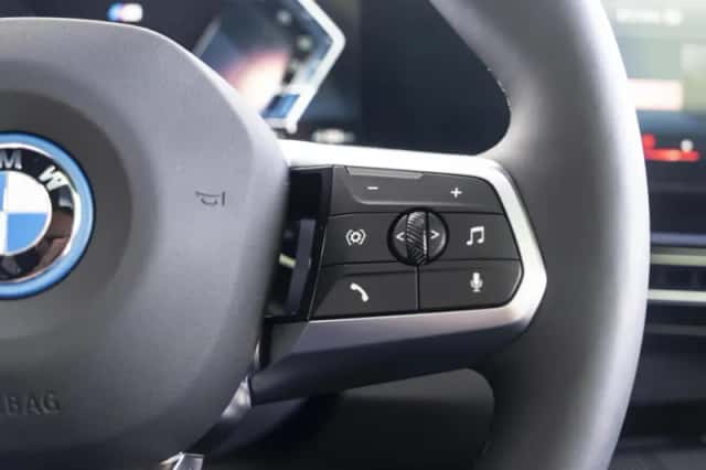 BMW iX2 (2026) thumbnail 28