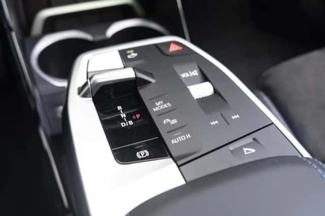 BMW iX2 (2026) thumbnail 29