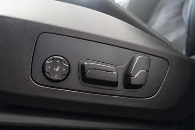 BMW iX2 (2026) thumbnail 33