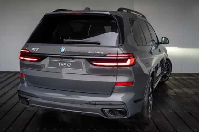 BMW X7 (2026) thumbnail 2