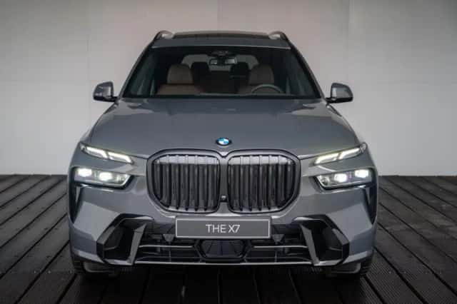 BMW X7 (2026) thumbnail 3