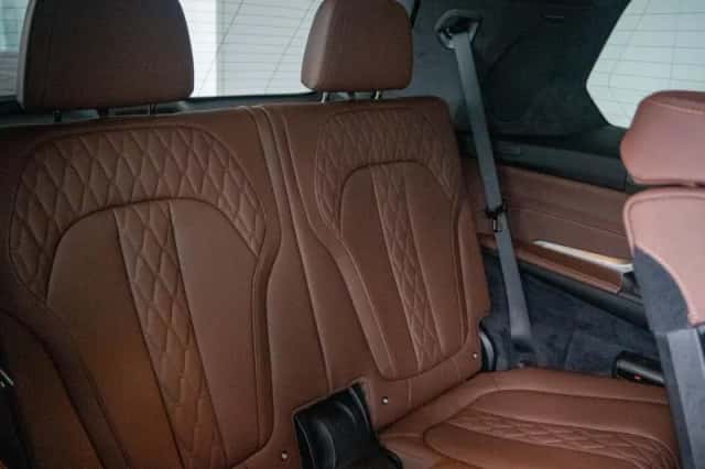 BMW X7 (2026) thumbnail 22
