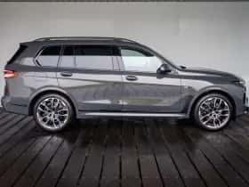 BMW X7 (2026) thumbnail 4