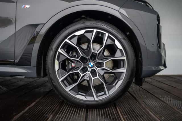 BMW X7 (2026) thumbnail 6
