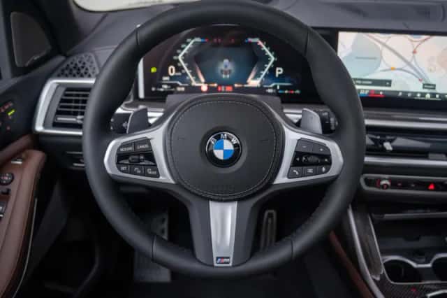 BMW X7 (2026) thumbnail 7