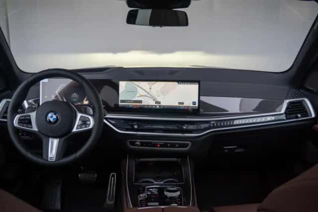 BMW X7 (2026) thumbnail 9