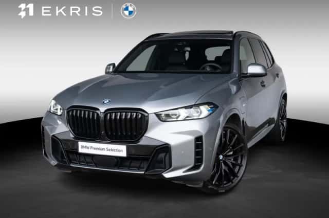 BMW X5 (2023) thumbnail 1
