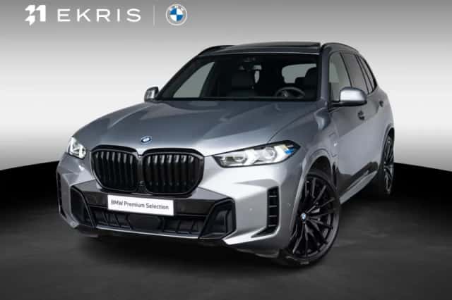 BMW X5 (2023) thumbnail 1