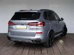 BMW X5 (2023) thumbnail 2