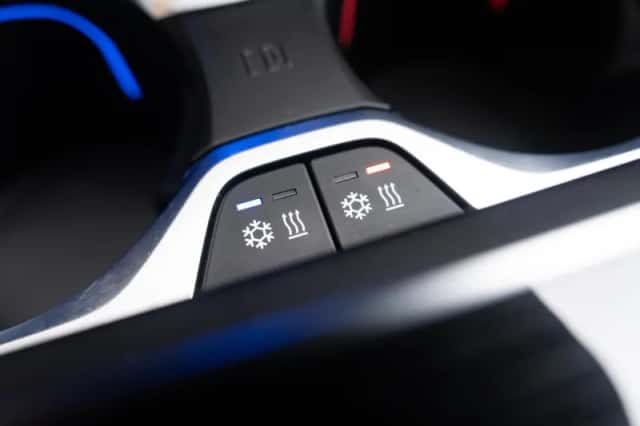 BMW X5 (2023) thumbnail 34
