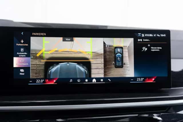 BMW X5 (2023) thumbnail 44