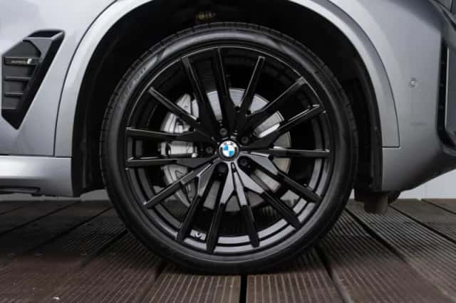 BMW X5 (2023) thumbnail 6