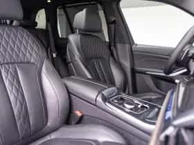 BMW X5 (2023) thumbnail 10