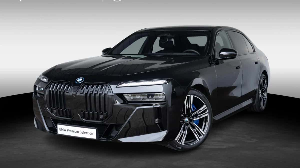 BMW i7 (2024) — foto 1