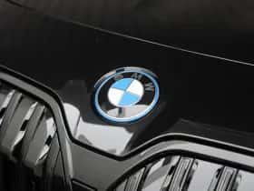 BMW i7 (2024) thumbnail 17